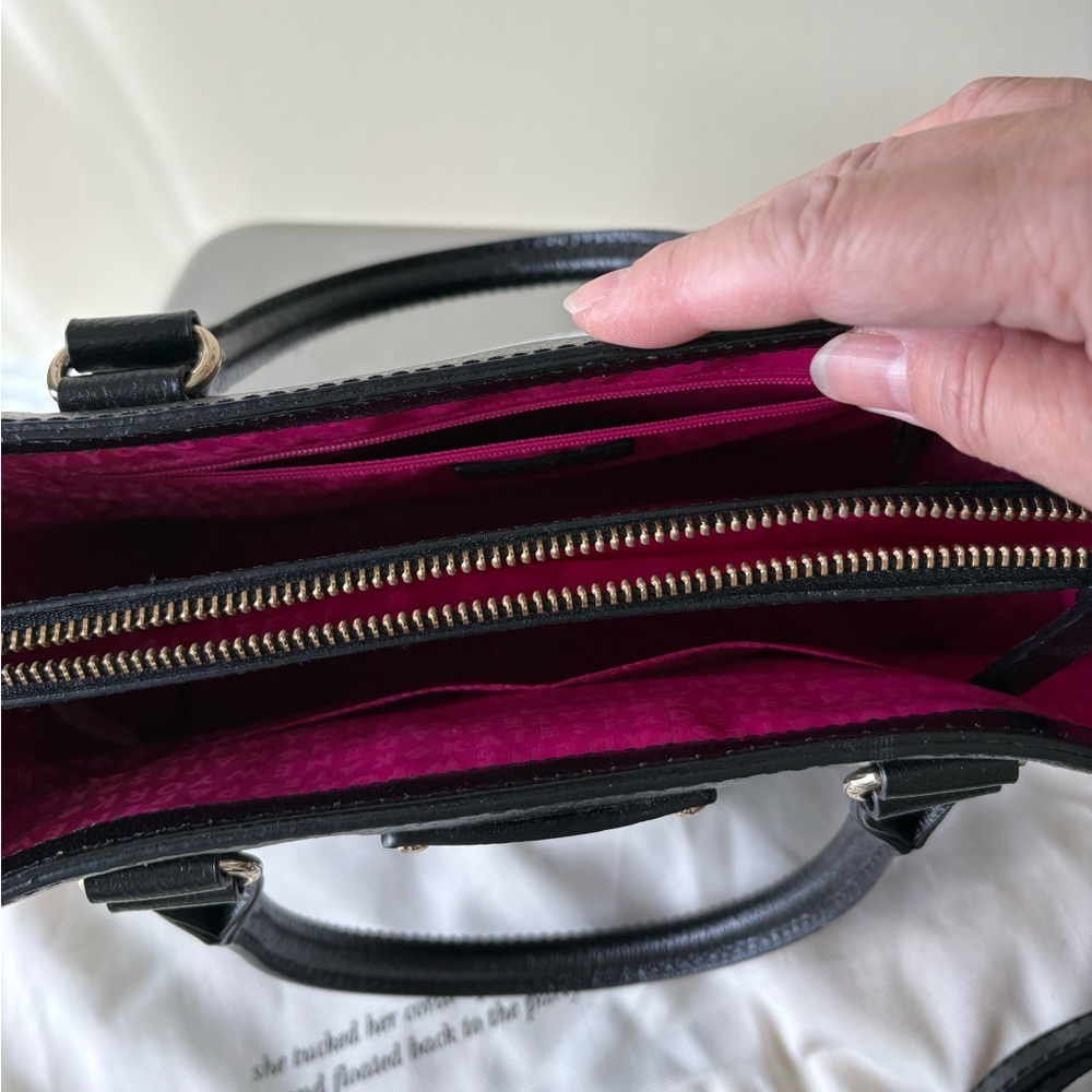 The Kate Spade Women Wellesley Quinn Leather Purse - Picture 6 of 9